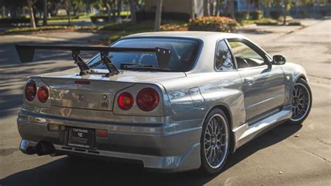 Get A Thorough Tour Of Paul Walker’s Nissan Skyline R34 GT-R