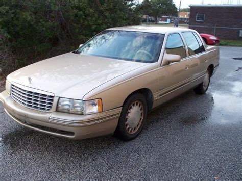 1999 Cadillac DeVille - Information and photos - MOMENTcar