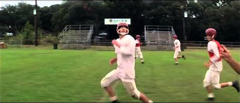 Forrest Gump football game scene - YouTube