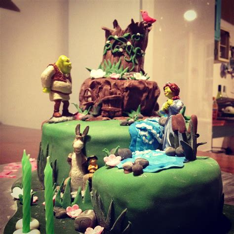 Pin by Cindy Venter on C A K E S { B A K E S } | Shrek cake, Shrek, Themed cakes