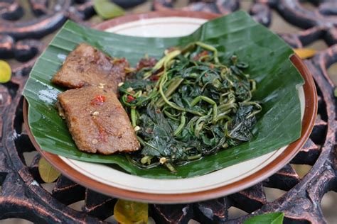 15 Makanan Khas Jawa Tengah dan Daerah Asalnya - Daerah Katadata.co.id