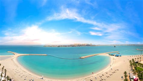 The best Bahrain Beaches: from beach clubs to public sands – Near+Far Magazine