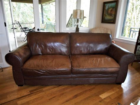 Rustic Brown Leather Couch - Odditieszone