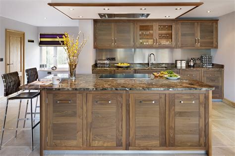 Kitchen Color Schemes With Walnut Cabinets | Wow Blog