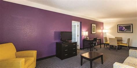 La Quinta Inn & Suites San Antonio Downtown (San Antonio, TX): What to Know BEFORE You Bring ...