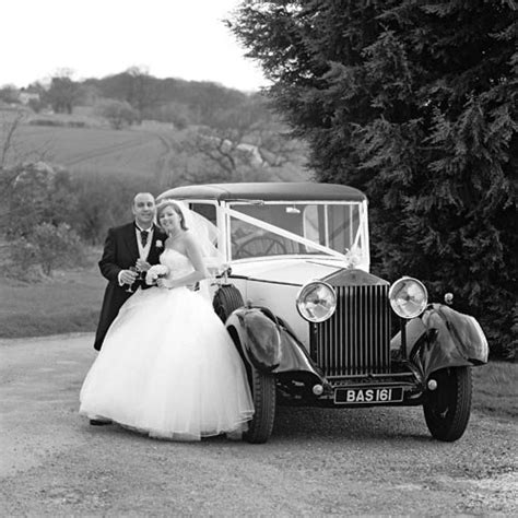 Wedding Themes - Wedding Style: Black and White Wedding Photography - Add Elegance to Your Photos