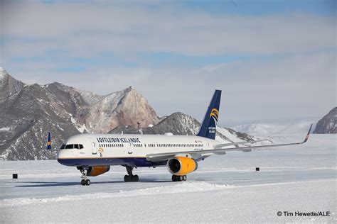 Landing a Boeing 757 on an Antarctic blue-ice glacier — Allplane