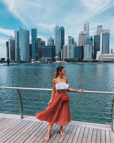 Singapore Style + Outfit Ideas | Singapore outfit, Singapore travel ...