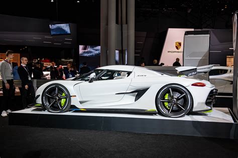 Koenigsegg Jesko engine deep dive: The world's most-powerful production ...