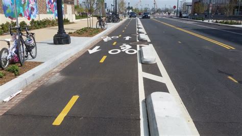 Many of DC’s new protected bike lanes are in Southwest – Greater ...