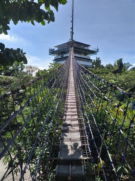 Cloud 9 Antipolo Hanging Bridge 360view