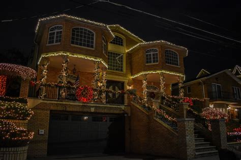 Dyker Heights Christmas Lights Tour 2025 Lok - Tracey Randall