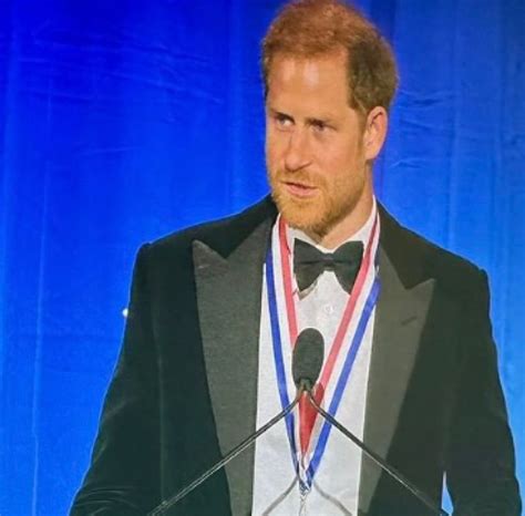 Prince Harry steps out solo to accept aviation award after withdrawing ...