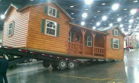 7 Beautiful Modular Log Cabins From Amish Cabin Company - Tiny Houses