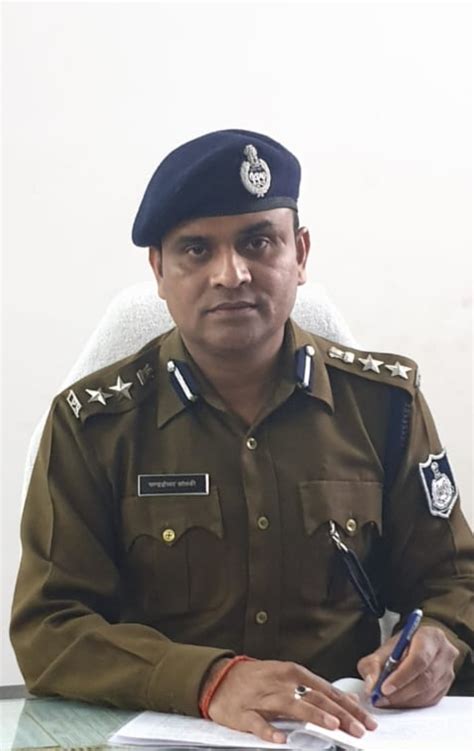 Chandrashekhar Solanki takes charge as Superintendent of Police, Dewas ...