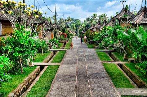 THE TRADITIONAL VILAGE IN BALI (PENGLIPURAN VILAGE) - Bali Global Tour & Travel