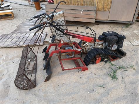 Beach cleaning machine. : r/specializedtools