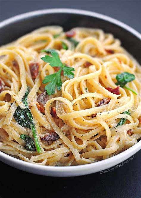 Fettuccine Alfredo Recipe with Bacon and Spinach | She Wears Many Hats