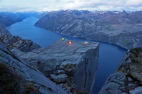 Picture of the Day: Cliff Camping in Norway » TwistedSifter