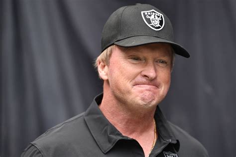 Jon Gruden resigns as Raiders coach after offensive emails surface ...