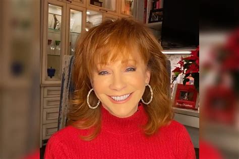 Reba McEntire Bids 2020 Goodbye, Says It Was a 'Booger Bear' Year