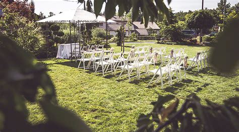 Outdoor setup for wedding reception | WDEKO