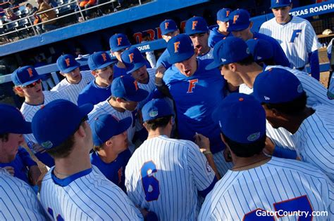 Florida Gators baseball photo gallery against Auburn | GatorCountry.com