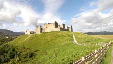 Ruthven Barracks Picture 1 Kingussie and Insh Badenoch and Strathspey Cairngorms National Park ...