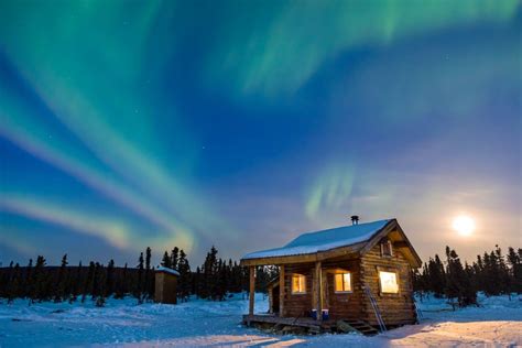 alaska-cabin-northern-lights - Avis Alaska