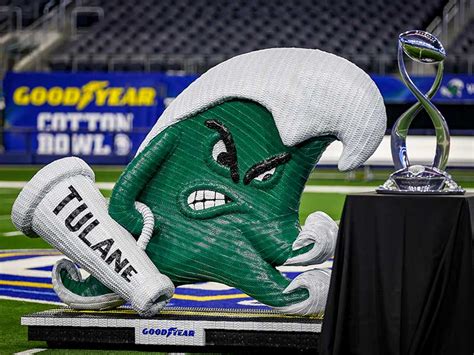 Green Wave tire mascot will be a souvenir of historic Cotton Bowl win | Tulane University News