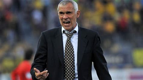 Egypt signs Argentine coach Hector Cuper | Al Arabiya English