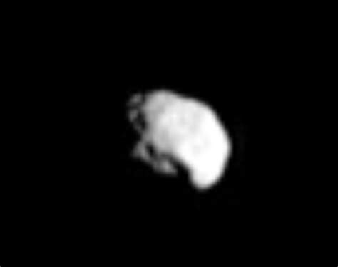 Cassini Captures New Image of Saturn’s Small Moon Epimetheus | Sci.News