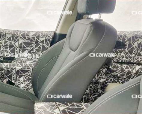 2020 Mahindra XUV500 front leather seats spied - Bigger, more premium