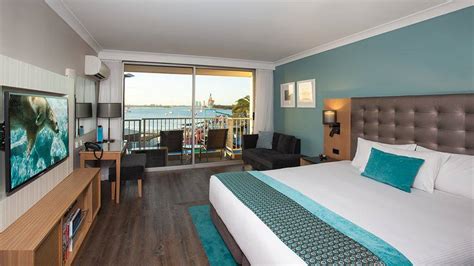 Premium Queen Room - Sea World Resort Gold Coast Accommodation