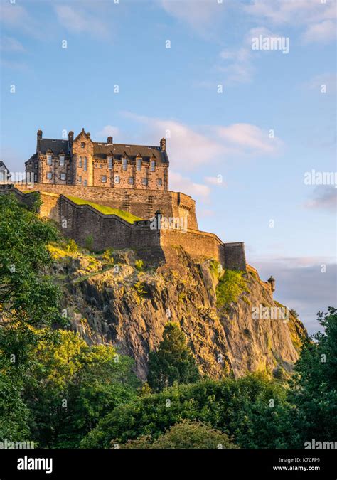 Sunset, Edinburgh Castle, viewed from Princes Street Gardens, Edinburgh ...