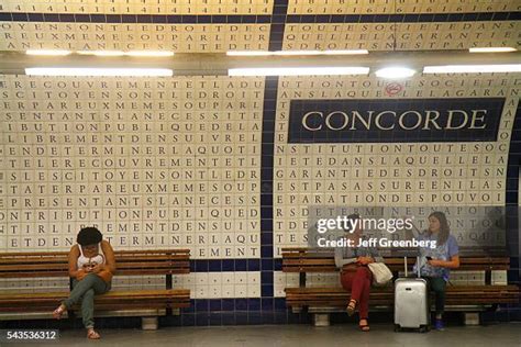 Paris Metro Line 1 Photos and Premium High Res Pictures - Getty Images