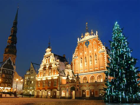 History First Christmas Tree Riga Latvia in year 1510 | tourpoint.lv