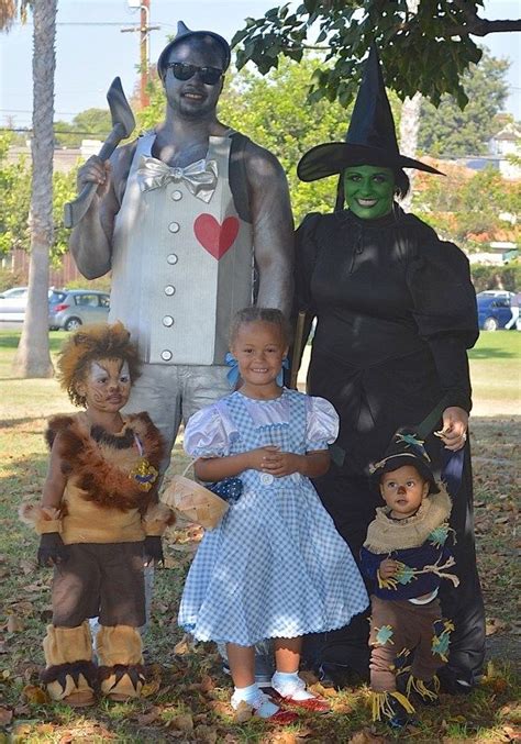 Kelsey and Co - Family Halloween Costume for 5 people. DIY Wizard of Oz ...