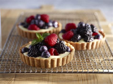 Mixed Berry Tart Recipe | Driscoll's