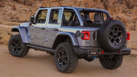 The 2021 Jeep Wrangler 4xe's All-Electric Range Isn't Quite What Jeep Said It Would Be