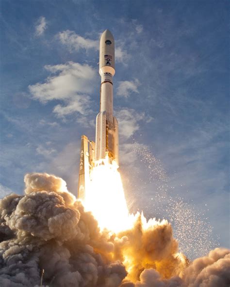 Atlas 5 Lofts U.S. Navy's First MUOS Satellite into Orbit - SpaceNews