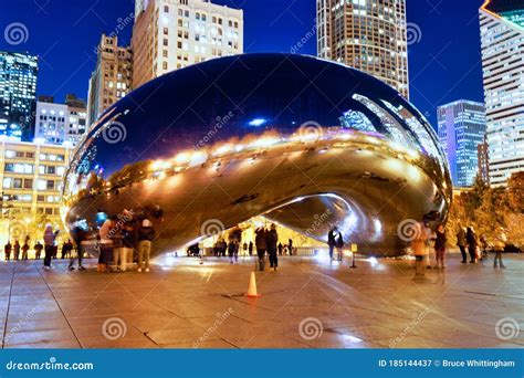 The Chicago Bean at Night, Millennium Park, Chicago Illinois, USA Editorial Photography - Image ...