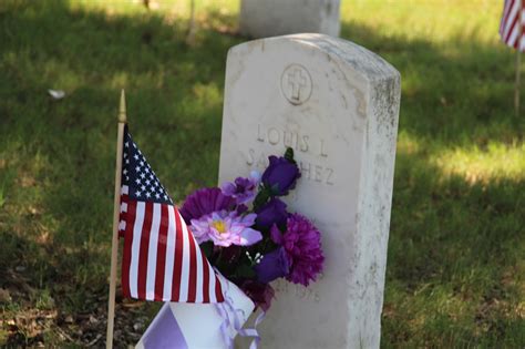 Walker Report - Shedding Light on Bexar County: Photos of Fort Sam Houston Cemetery on Memorial ...