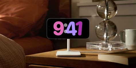 StandBy On iOS 17: How To Use The New Nightstand Mode On iPhone