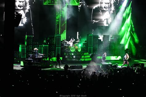 Ozzy Osbourne - concert pics and thoughts on the new camera - Live Hoppy