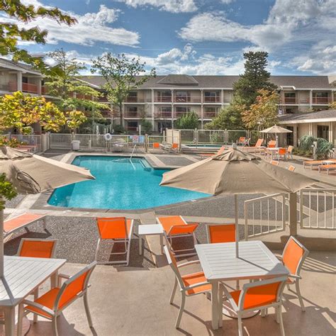 Ashland Hills Hotel & Suites - Named One of the Best in Southern Oregon | pet friendly ...