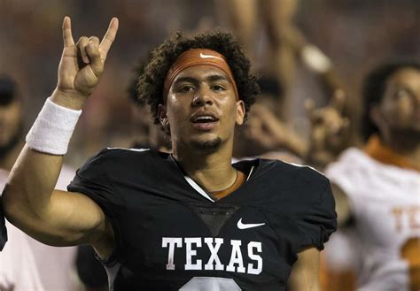 Freshman QB Casey Thompson decides to remain at Texas