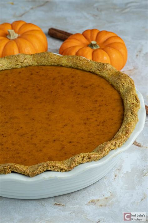 Indulgent Homemade Pumpkin Pie - Chef Lola's Kitchen