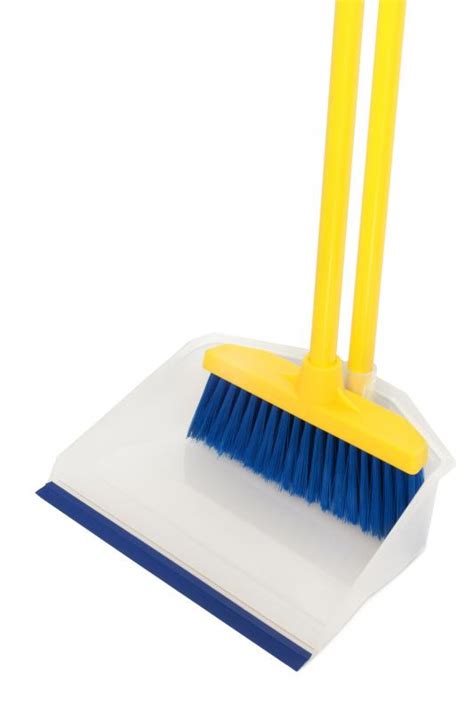 What are Some Different Types of Brooms? (with pictures)