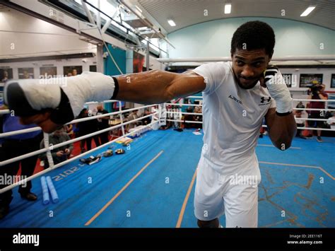 Anthony joshua training hi-res stock photography and images - Alamy